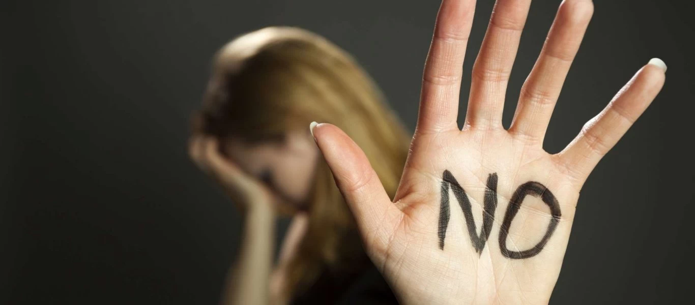 Έχουν ξεφύγει: Αλλοδαπός παρενόχλησε σεξουαλικά 20χρονη στα Χανιά - Της άρπαξε το κινητό για να της στείλει μηνύματα!